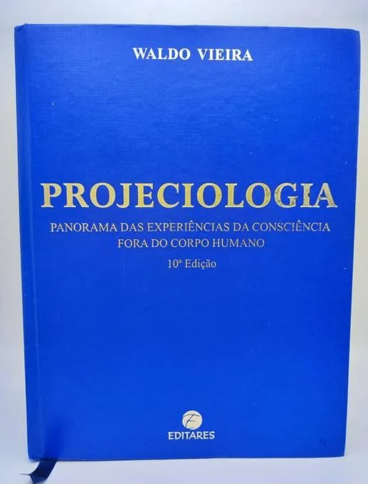 Capa do livro Projeciologia